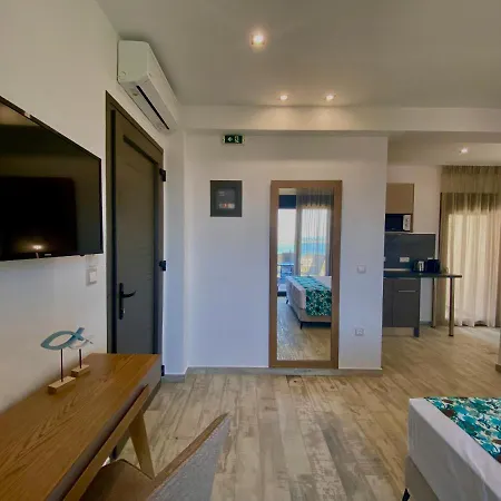 Thea Luxury Apartahotel Vourvourou