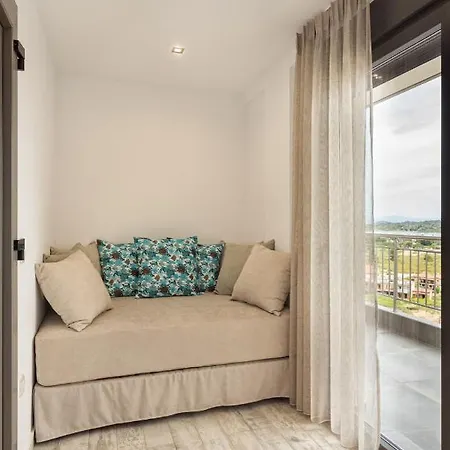 Thea Luxury 4*