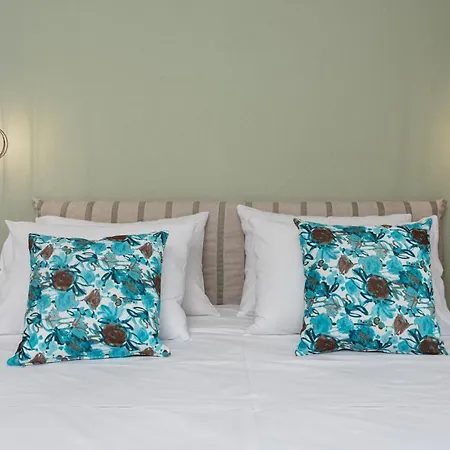 Thea Luxury וורוורו