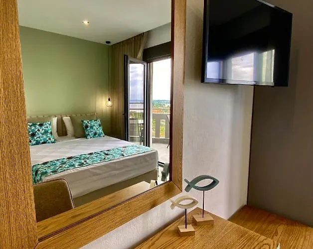 Thea Luxury 4*