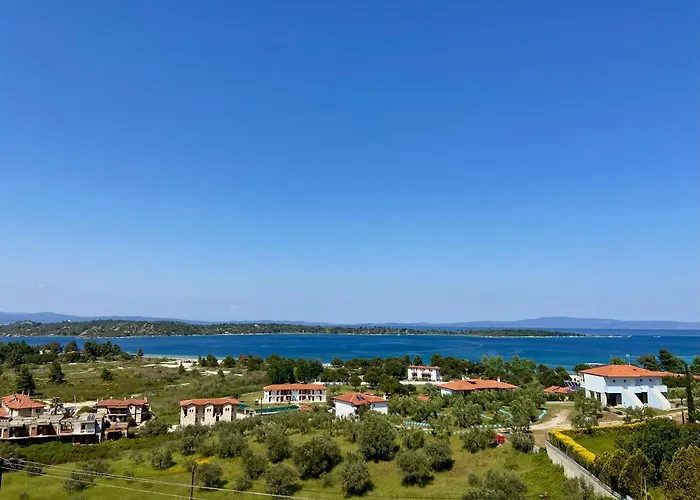 Thea Luxury 4*