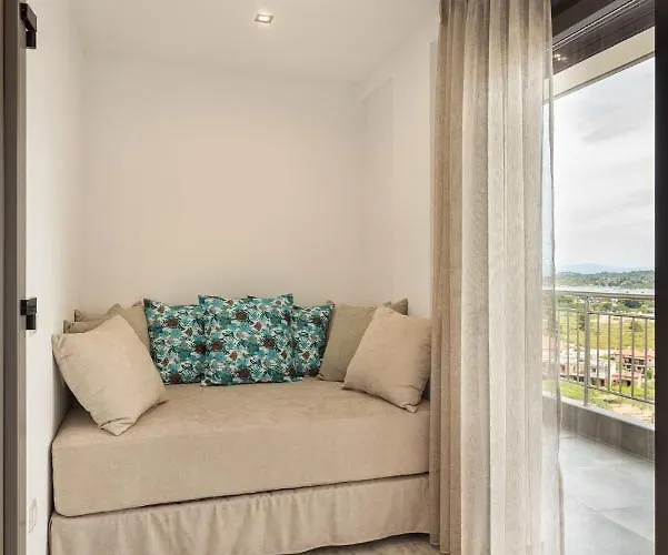 Thea Luxury 4*